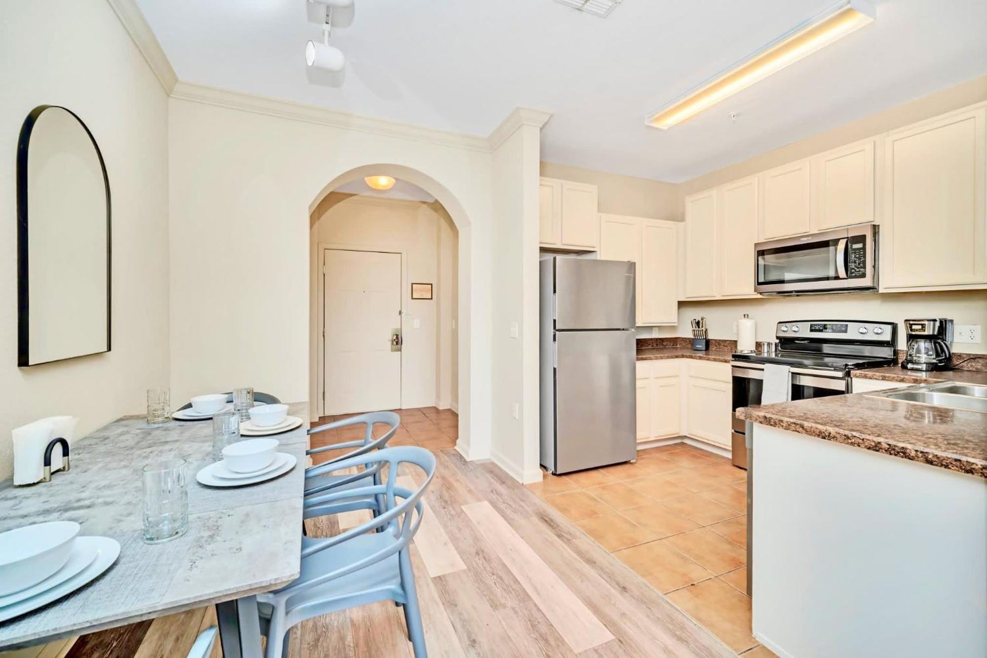אורלנדו Bright Condo - 2Br With Pool & Hot Tub, Near Disney! מראה חיצוני תמונה