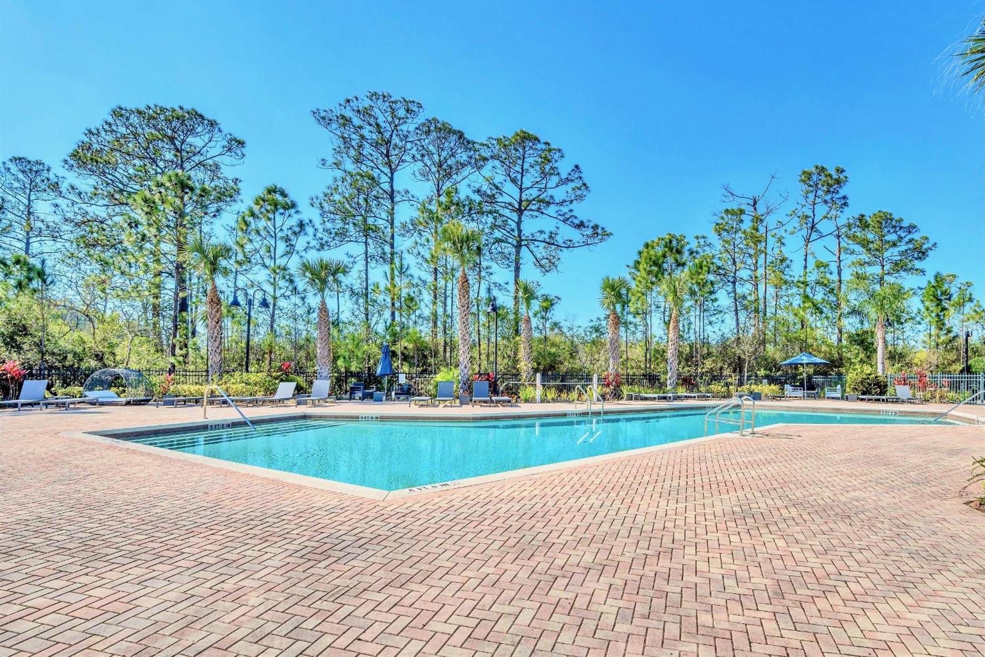 אורלנדו Bright Condo - 2Br With Pool & Hot Tub, Near Disney! מראה חיצוני תמונה